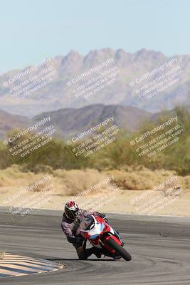 media/Nov-16-2025-Race Pace (Sun) [[8c5fa54630]]/Non Verified Riders (1st 20 Minutes)/2-Turn 10 (1010am)/